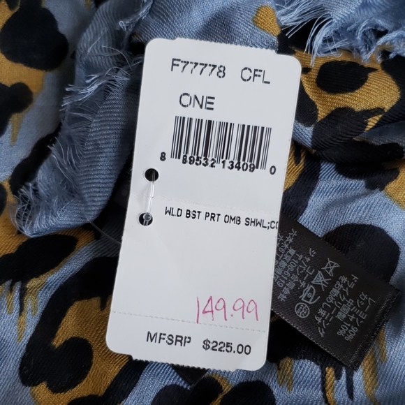 NWT Coach wild beast print shawl / scarf - Picture 5 of 6